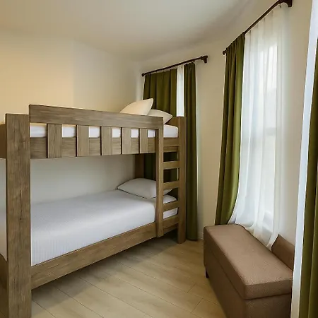 Hotell Avelyn *
